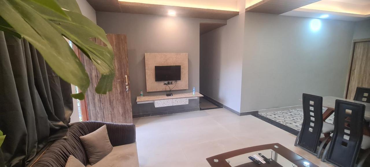 Rk Island View 3 Bedroom Apartment Даболим Екстериор снимка